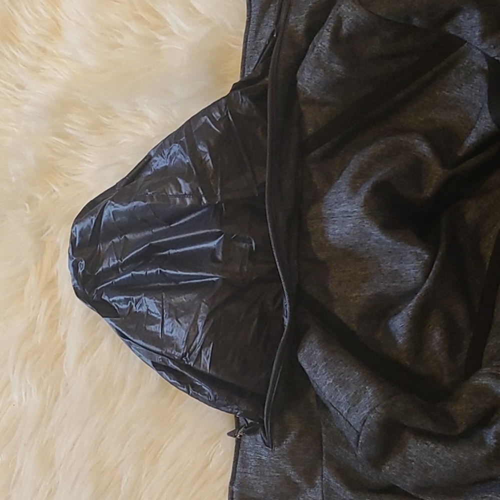 Guess Jacket - Picture 7 of 7